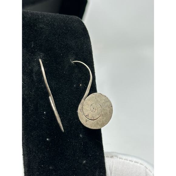 Silver Tone Spiral Earrings Primitive Style Hammered Metal - Picture 4 of 6